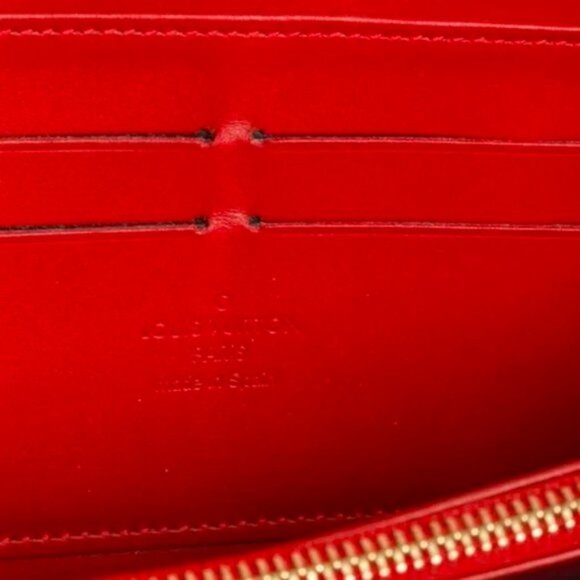 Louis Vuitton Monogram Vernis Red Zippy Wallet - Picture 9 of 11